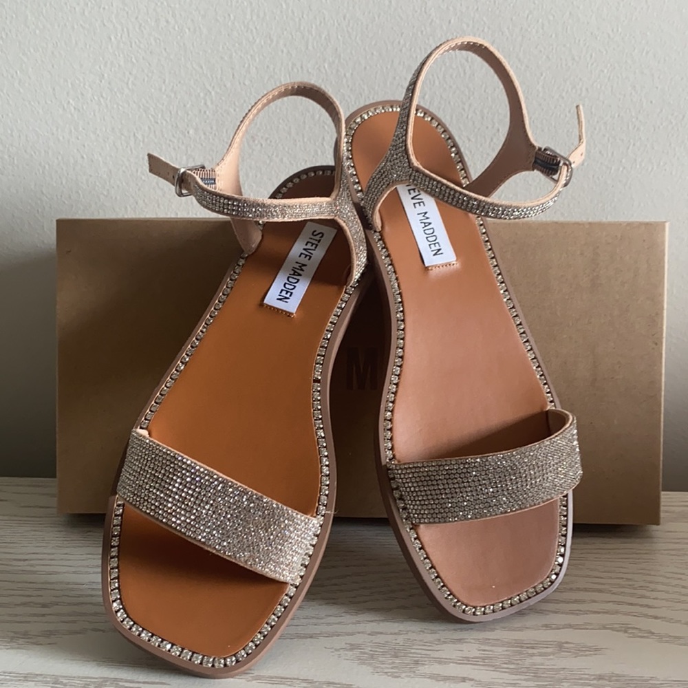 Steve Madden - Picture 2 of 2